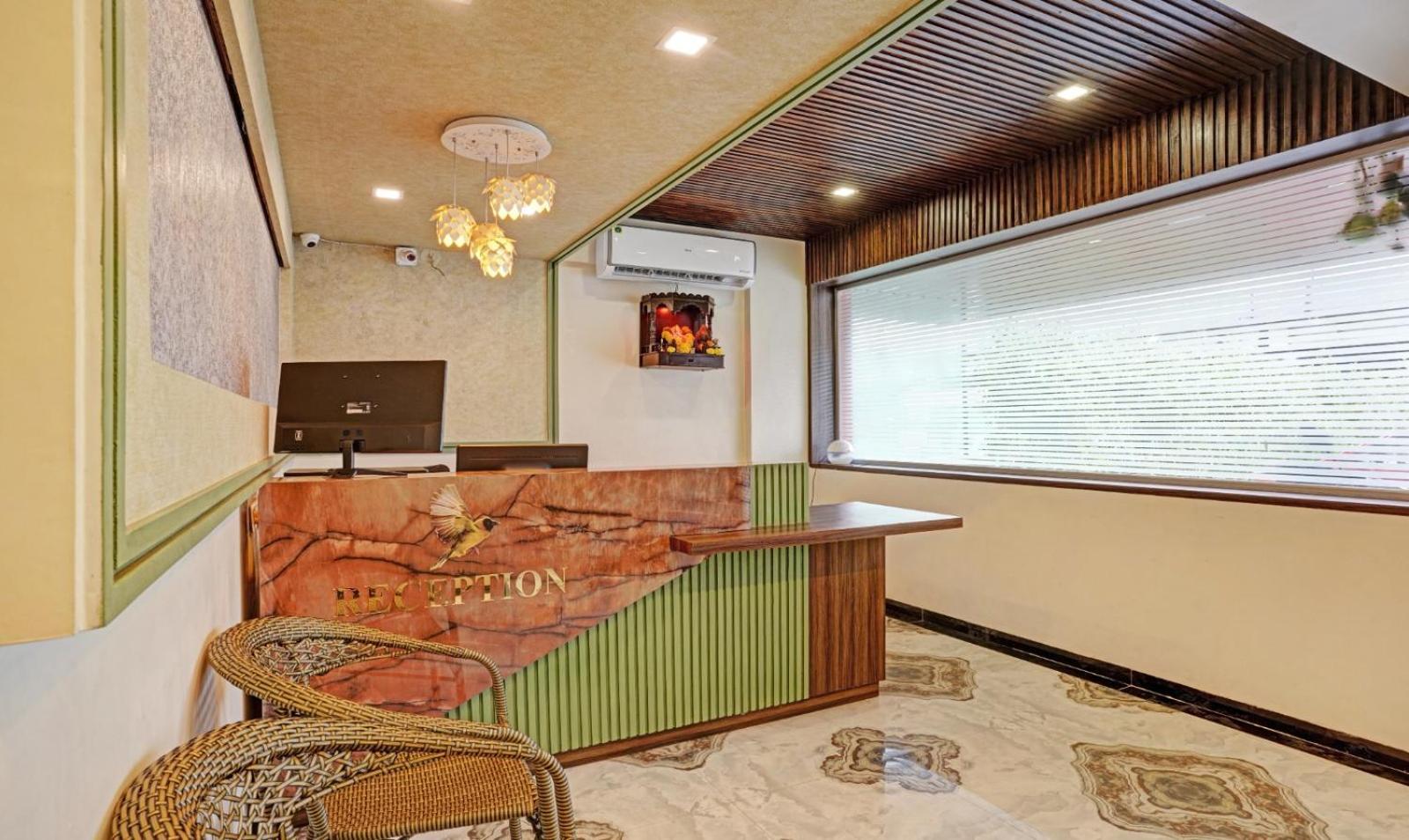Glitz Hotels Golden Birds - Mahape, Navi Mumbai Exterior foto